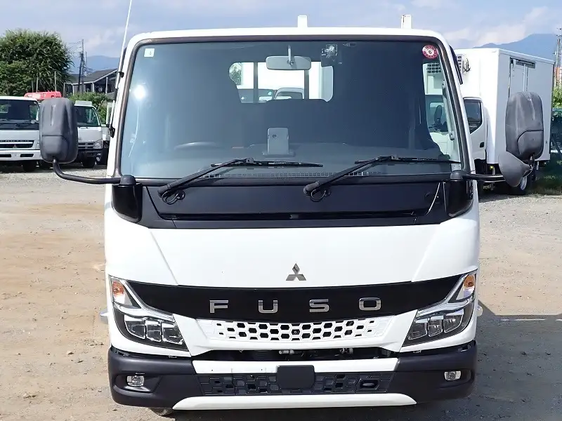 三菱 キャンター 小型 平ボディ 床鉄板 2TG-FDA00の中古トラック画像2