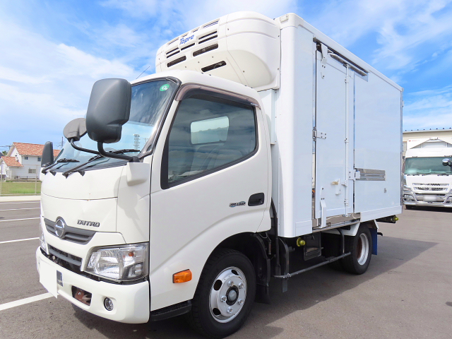 日野 デュトロ 小型 冷凍冷蔵 ショート
