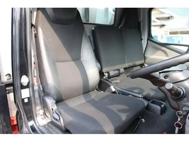三菱 キャンター 小型 平ボディ パワーゲート 床鉄板の中古トラック画像9