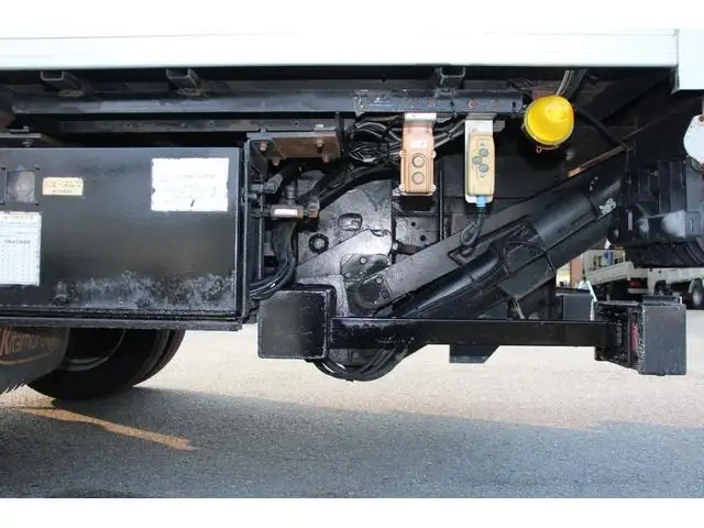 いすゞ エルフ 小型 アルミバン パワーゲート サイドドアの中古トラック画像像17
