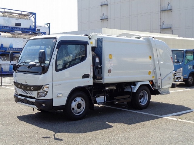 三菱 キャンター 小型 パッカー車
