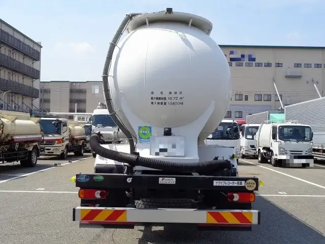 日産UD クオン 大型 タンク車 バルク 2PG-CD5CAの中古トラック画像4