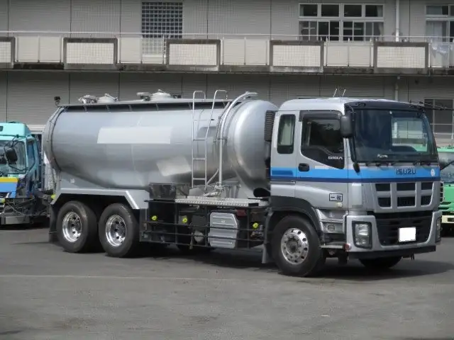 いすゞ ギガ 大型 タンク車 バルク QKG-CYL77AMの中古トラック画像2