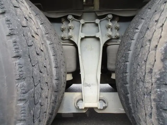 いすゞ ギガ 大型 タンク車 バルク QKG-CYL77AMの中古トラック画像19