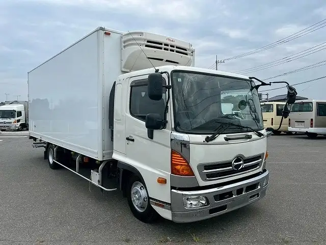 日野 レンジャー 中型/増トン 冷凍冷蔵 低温 パワーゲートの中古トラック画像2