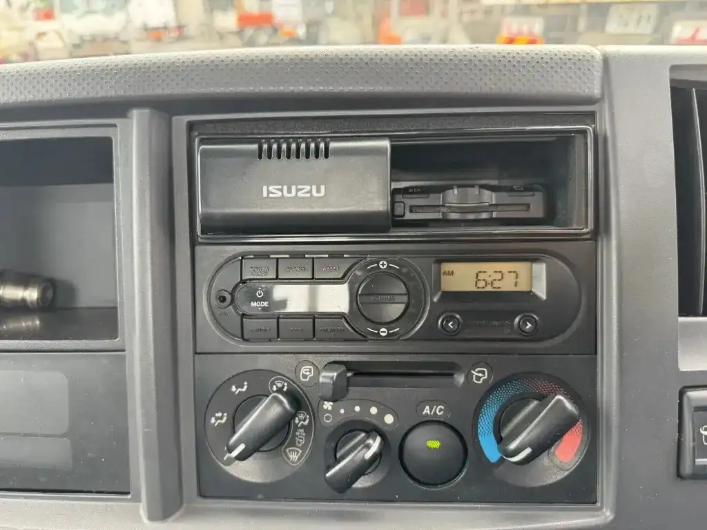 いすゞ エルフ 小型 平ボディ TPG-NMR85AR H28の中古トラック画像13