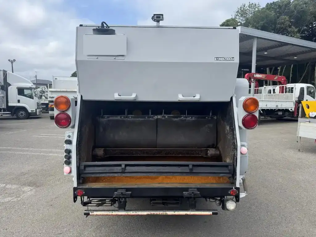 日野 デュトロ 小型 パッカー車 巻き込み式 回転ダンプ式の中古トラック画像7