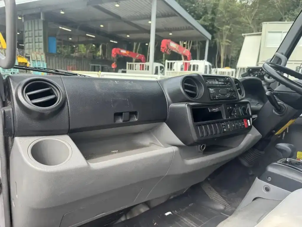 日野 デュトロ 小型 パッカー車 巻き込み式 回転ダンプ式の中古トラック画像11