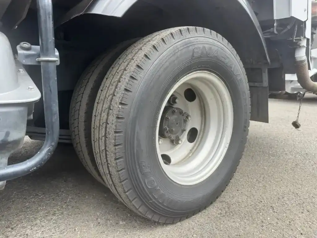 日野 デュトロ 小型 パッカー車 巻き込み式 回転ダンプ式の中古トラック画像20