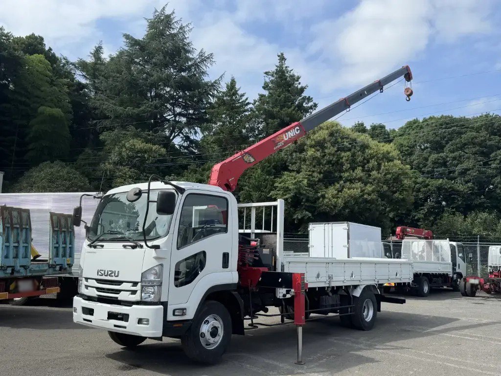 いすゞ フォワード 中型/増トン クレーン付 4段 ラジコン の中古トラック【車両No.189118】