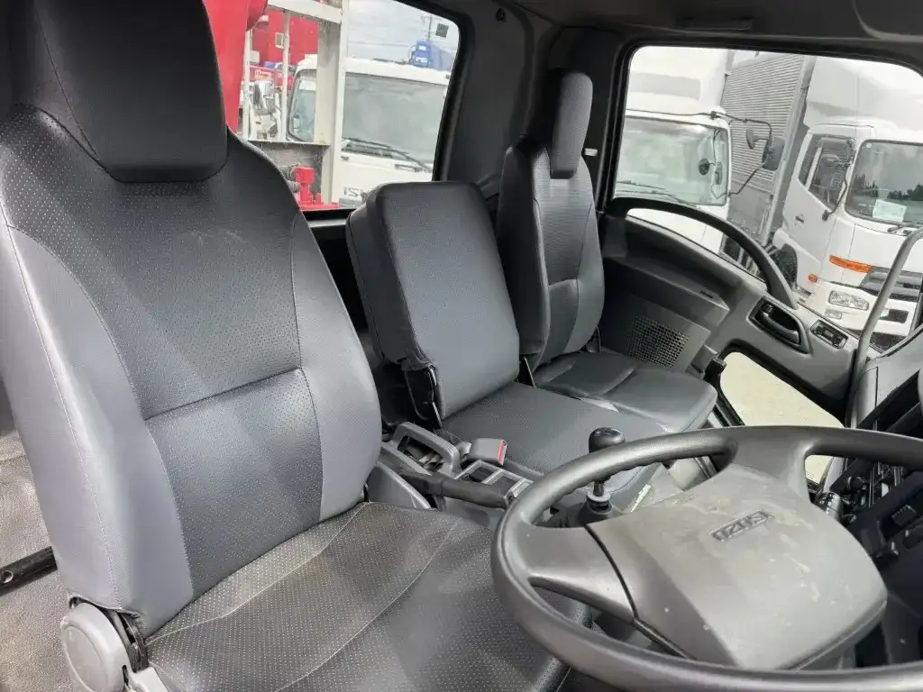 いすゞ フォワード 中型/増トン クレーン付 4段 ラジコンの中古トラック画像11