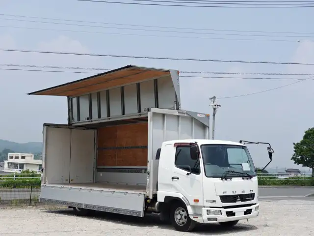 三菱 ファイター 中型/増トン ウイング ベッド TKG-FK61Fの中古トラック画像1