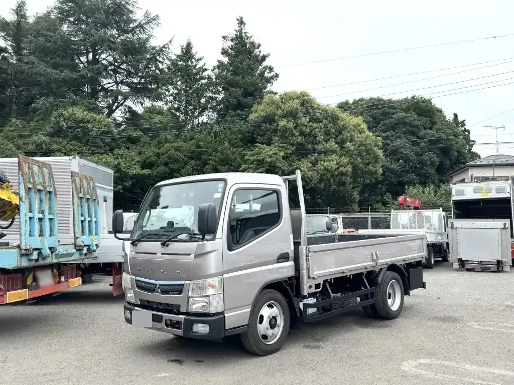 三菱 キャンター 小型 平ボディ 2PG-FEAV0 R3の中古トラック画像1