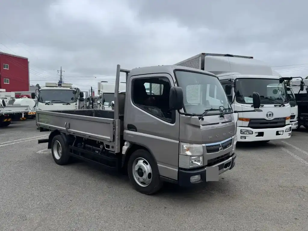 三菱 キャンター 小型 平ボディ 2PG-FEAV0 R3の中古トラック画像2