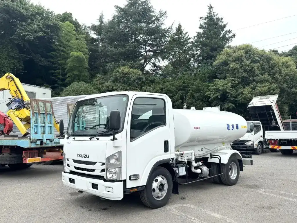 いすゞ エルフ 小型 タンク車 散水車 TKG-NPR85YNの中古トラック画像1