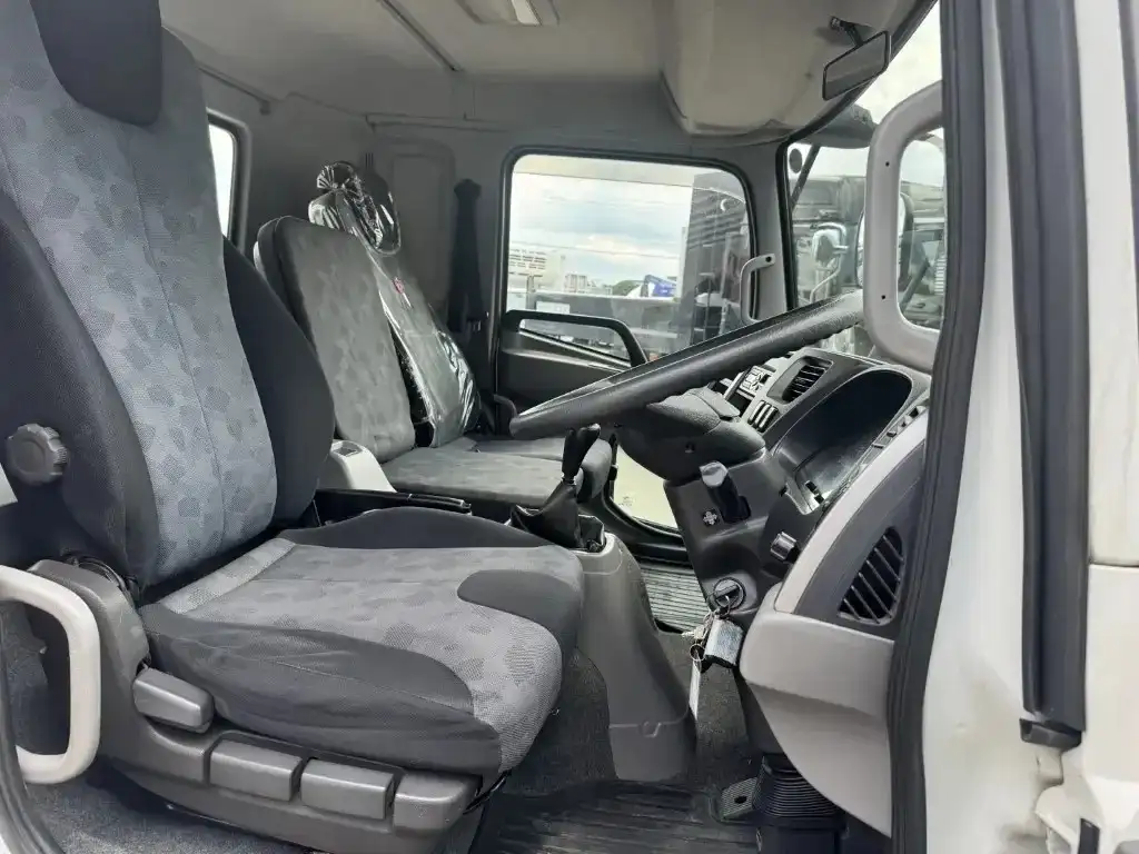 日産UD コンドル 中型/増トン 平ボディ ベッド TKG-MK38Lの中古トラック画像11