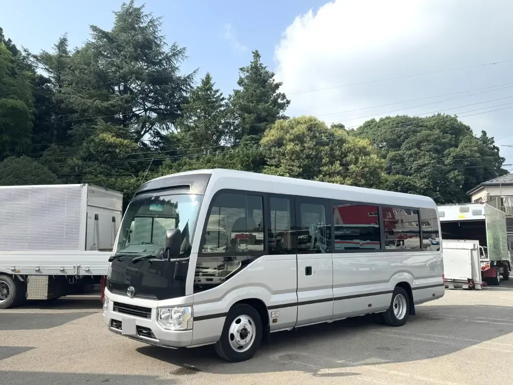 トヨタ コースター 小型 バス マイクロバス SDG-XZB70 の中古トラック【車両No.182332】