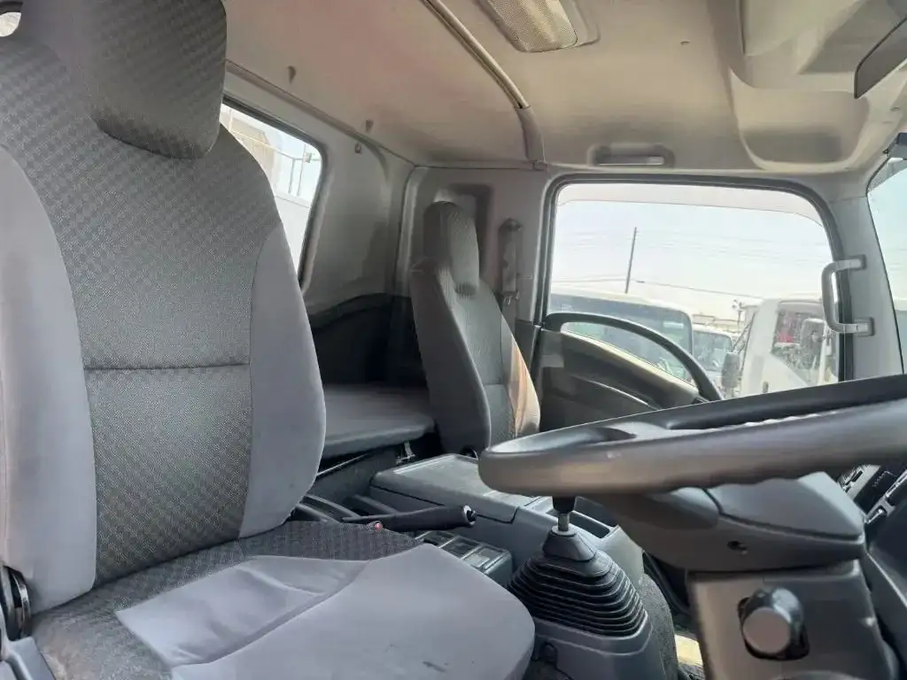 いすゞ フォワード 中型/増トン クレーン付 4段 ラジコンの中古トラック画像10