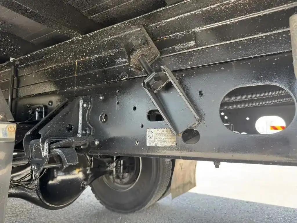 いすゞ フォワード 中型/増トン クレーン付 4段 ラジコンの中古トラック画像像17