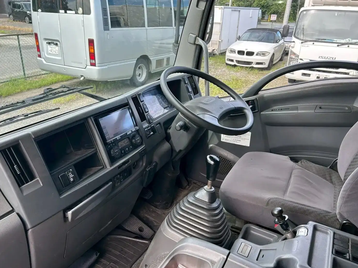 いすゞ フォワード 中型/増トン 平ボディ アルミブロック ベッドの中古トラック画像12