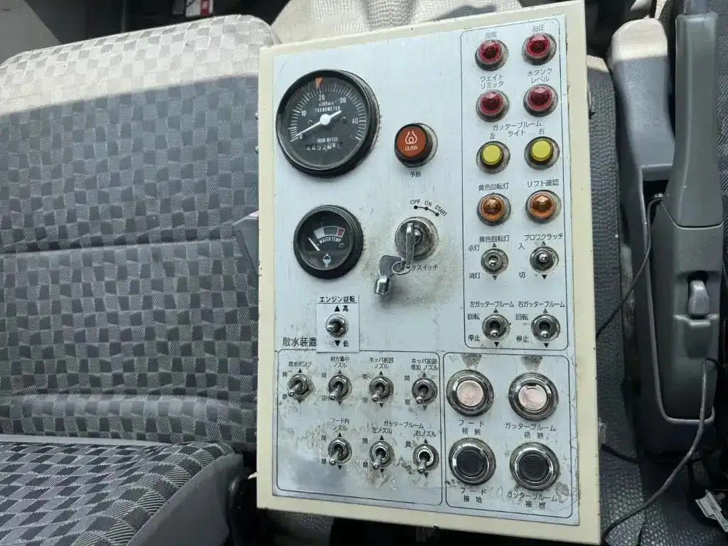 いすゞ エルフ 小型 タンク車 その他 PB-NKR81Nの中古トラック画像14