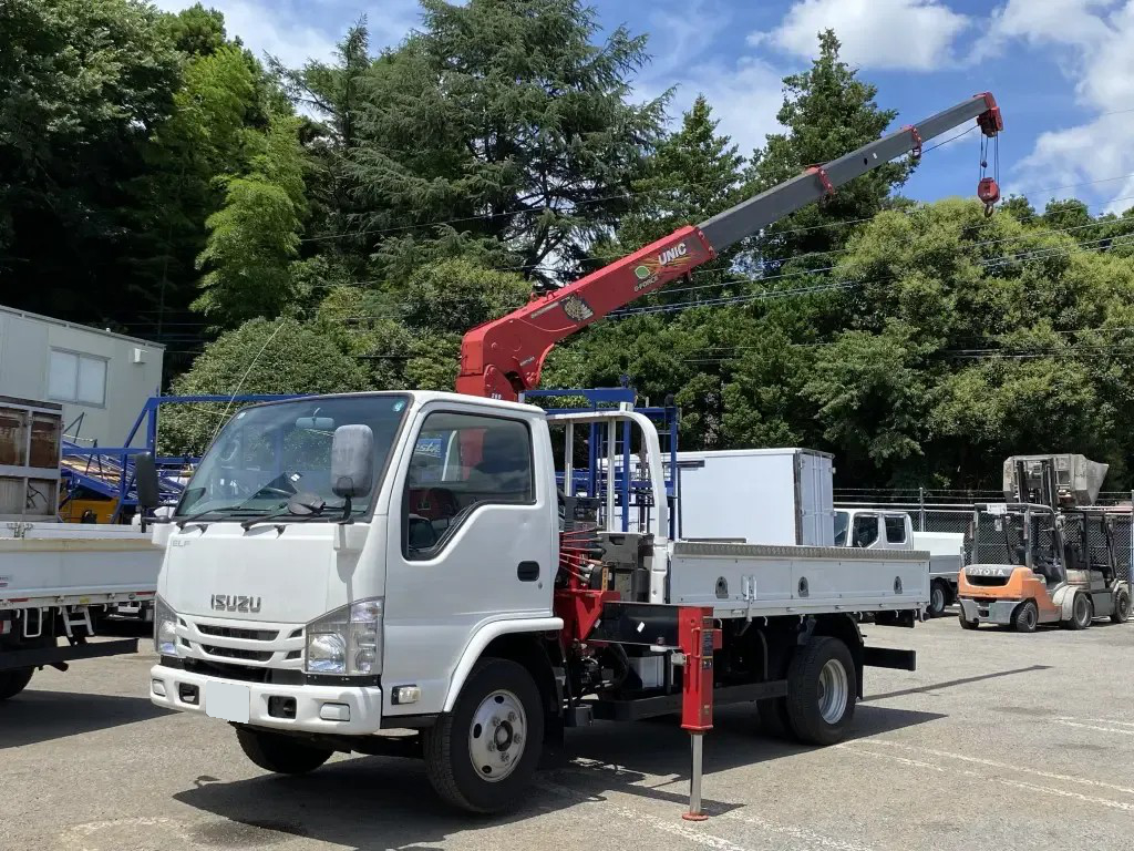 いすゞ エルフ 小型 クレーン付 床鉄板 4段 の中古トラック【車両No.120669】