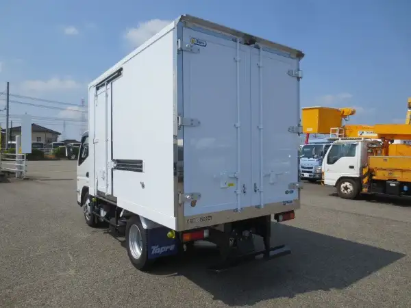 三菱 キャンター 小型 冷凍冷蔵 低温 床ステンの中古トラック画像7