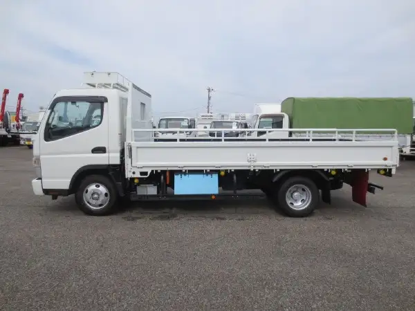 日産UD その他 小型 平ボディ 床鉄板 2RG-FEB5Yの中古トラック画像9