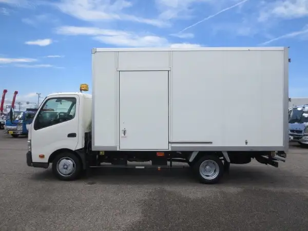 トヨタ ダイナ 小型 アルミバン サイドドア TKG-XZU710の中古トラック画像8