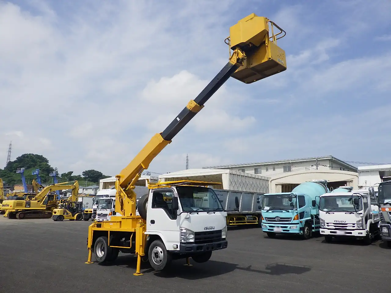 いすゞ エルフ 小型 高所・建柱車 高所作業車 BKG-NKR85Nの中古トラック画像6