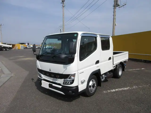 三菱 キャンター 小型 平ボディ Wキャブ 2RG-FBA20の中古トラック画像1