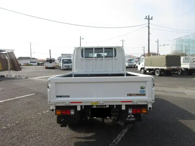 三菱 キャンター 小型 平ボディ Wキャブ 2RG-FBA20の中古トラック画像4