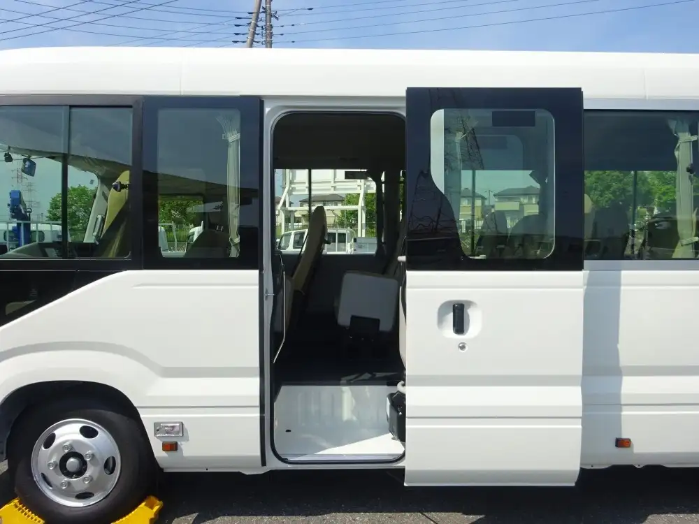 トヨタ コースター 小型 バス マイクロバス 2KG-GDB70の中古トラック画像6