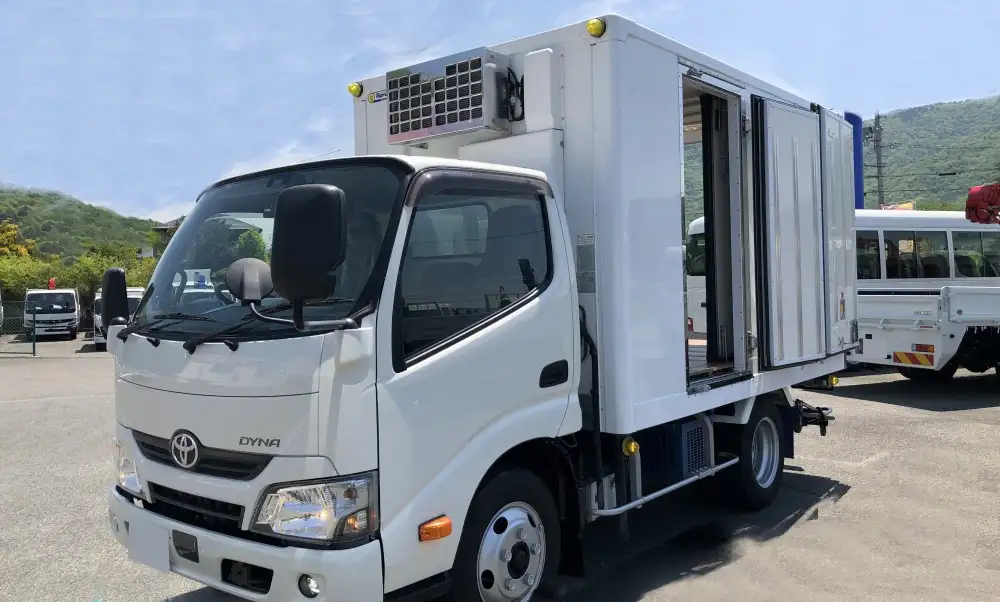 トヨタ ダイナ 小型 冷凍冷蔵 低温 スタンバイの中古トラック画像1