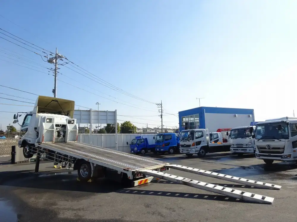 三菱 ファイター 中型/増トン 車両重機運搬 ラジコン ウインチの中古トラック画像10