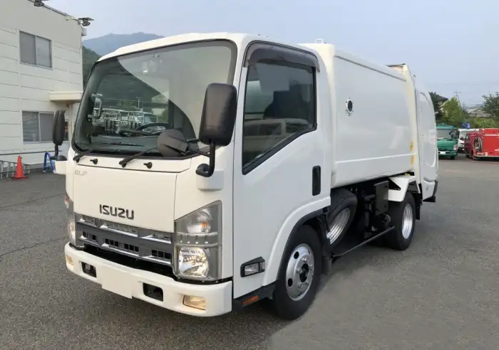いすゞ エルフ 小型 パッカー車 巻き込み式 回転ダンプ式の中古トラック画像1