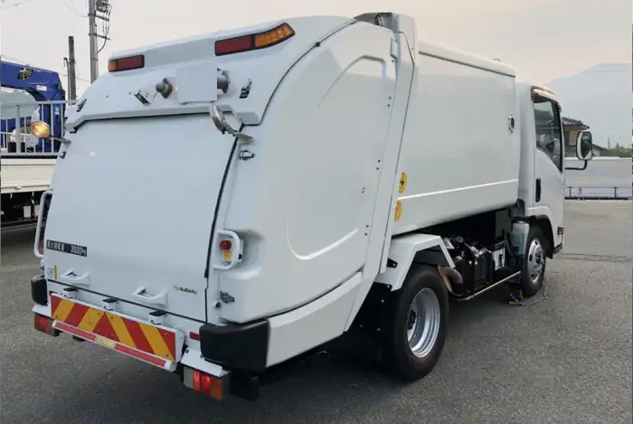 いすゞ エルフ 小型 パッカー車 巻き込み式 回転ダンプ式の中古トラック画像3