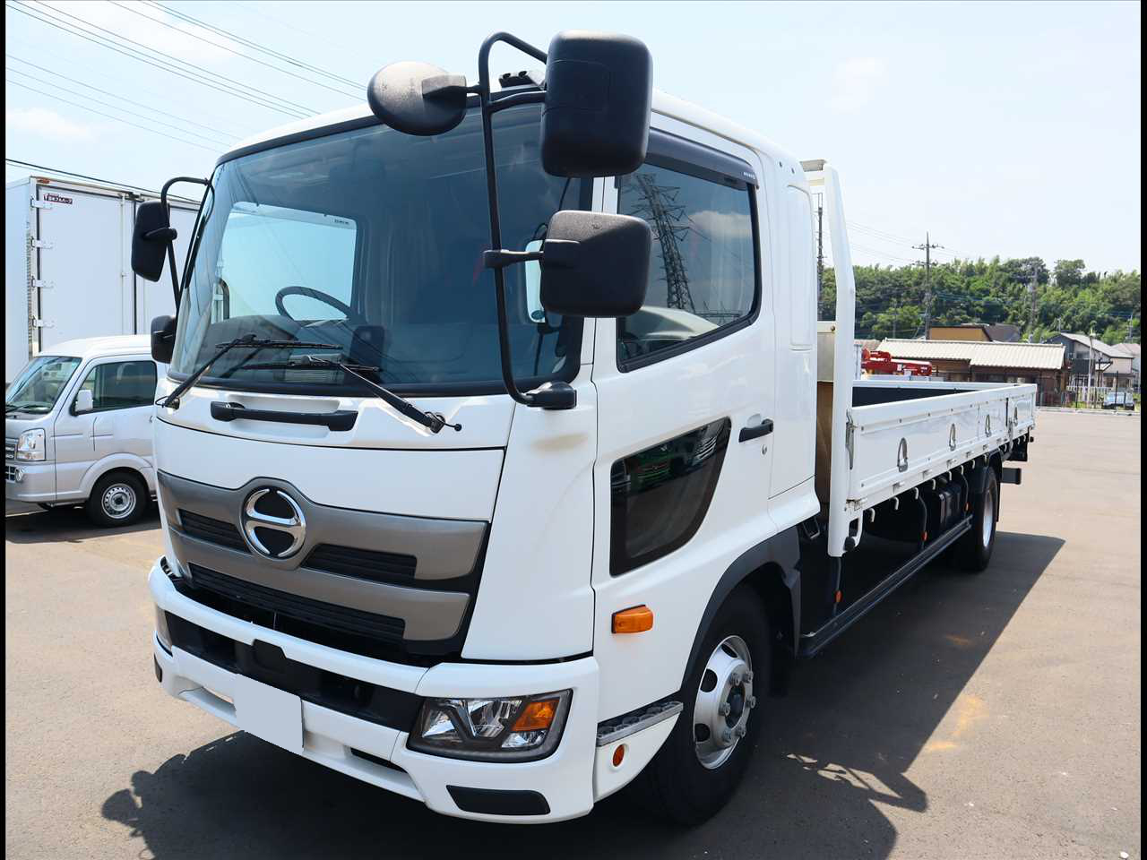 日野 レンジャー 中型/増トン 平ボディ TKG-FC9JJAA H29 の中古トラック【車両No.123411】