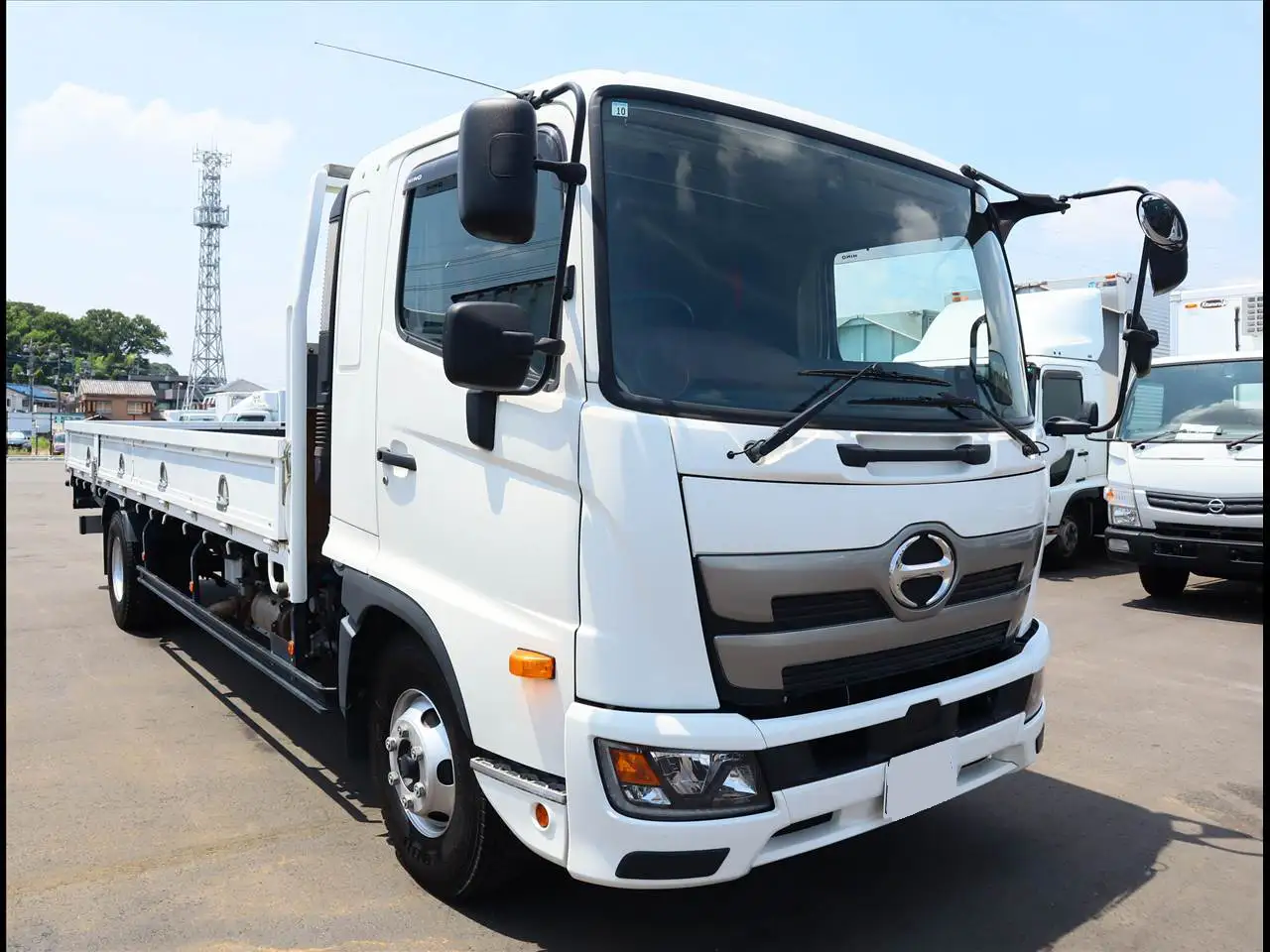 日野 レンジャー 中型/増トン 平ボディ ベッド 2KG-FD2ABAの中古トラック画像2