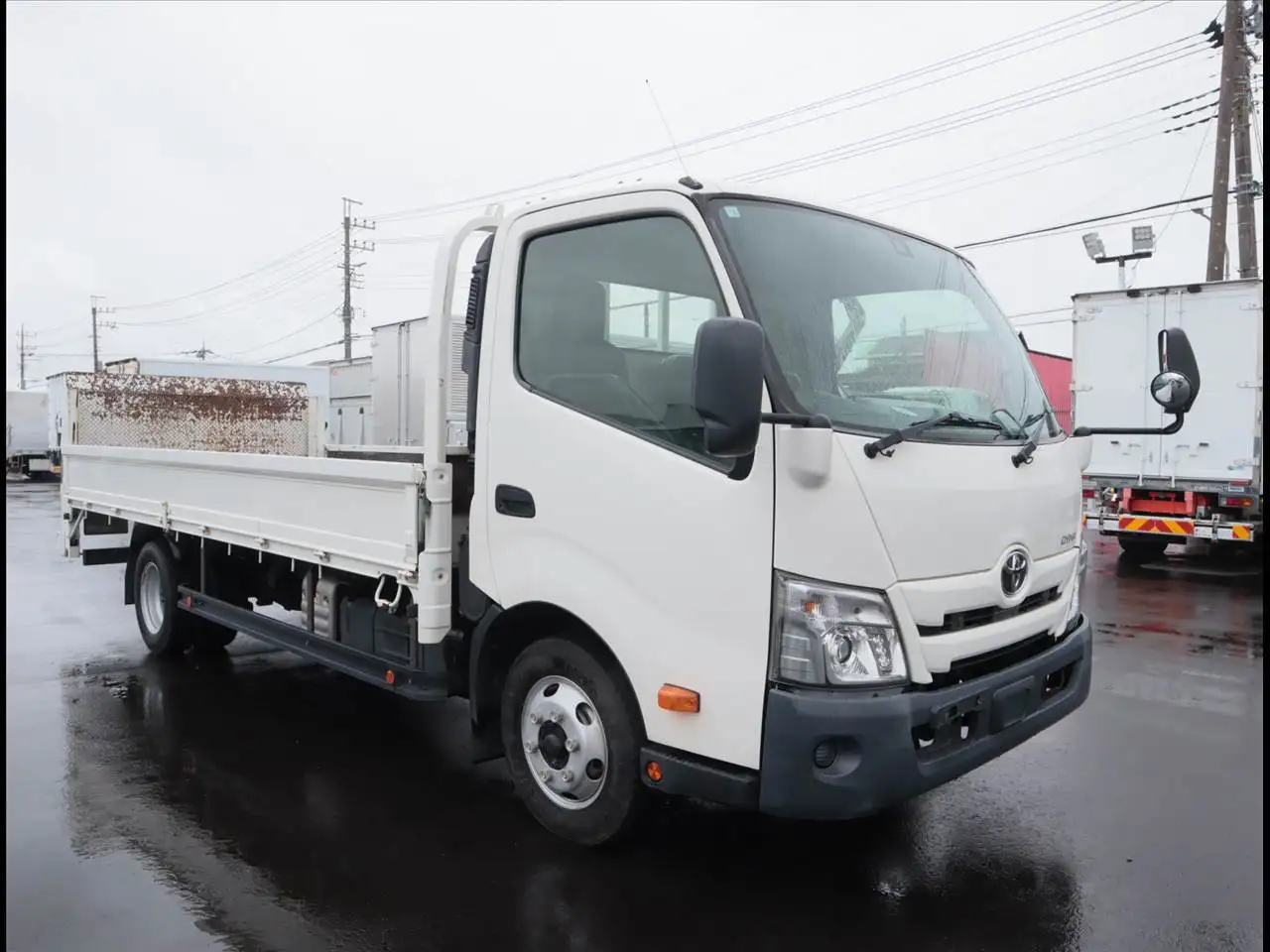 トヨタ ダイナ 小型 平ボディ パワーゲート 2RG-XZU722の中古トラック画像2
