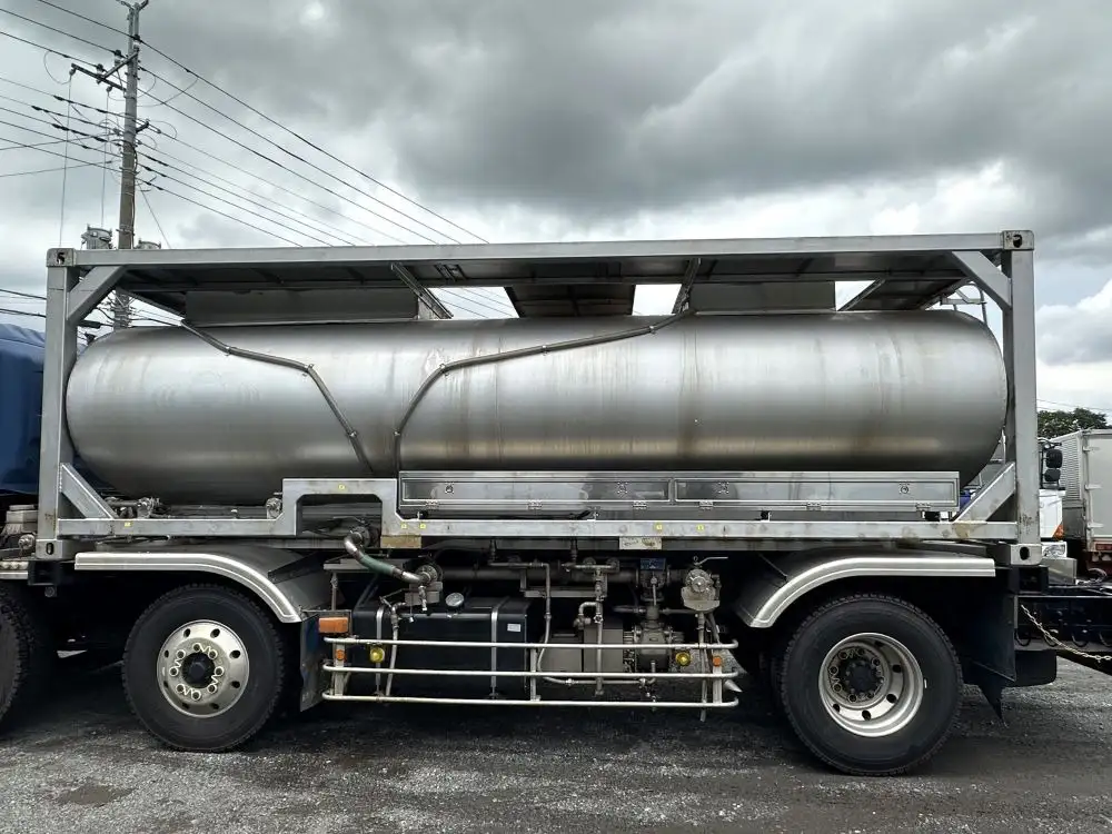 日野 プロフィア 大型 タンク車 ローリー BDG-GN1APYAの中古トラック画像5