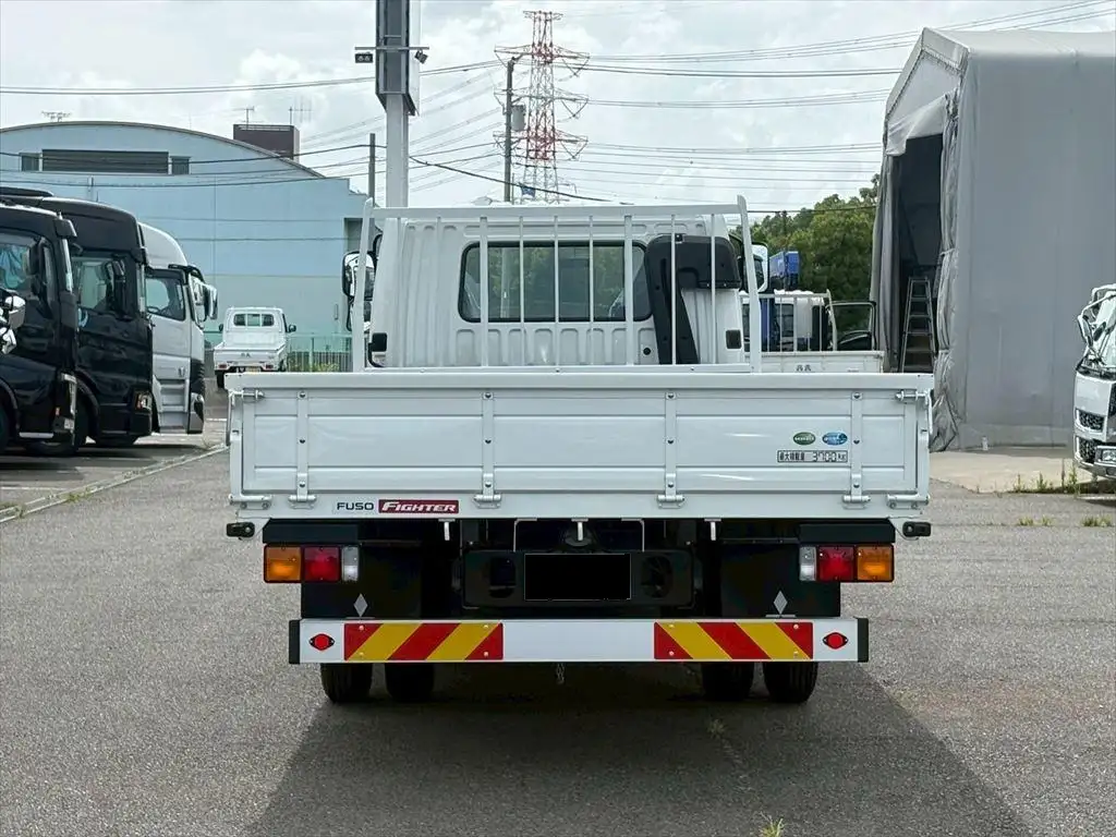 三菱 ファイター 中型/増トン 平ボディ ベッド 2KG-FK62Fの中古トラック画像5