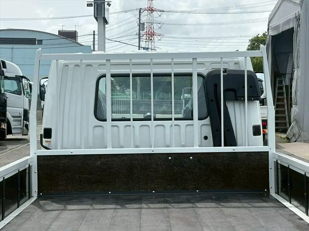 三菱 ファイター 中型/増トン 平ボディ ベッド 2KG-FK62Fの中古トラック画像8