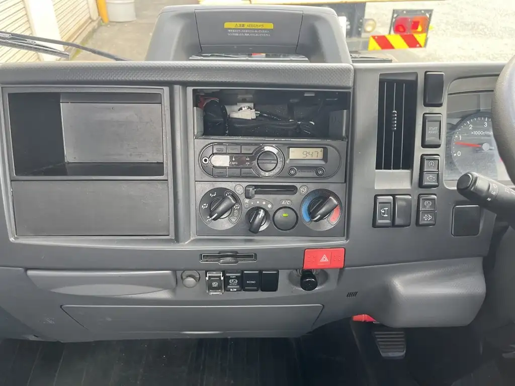 いすゞ エルフ 小型 平ボディ 2RG-NLR88AR H31/R1の中古トラック画像14