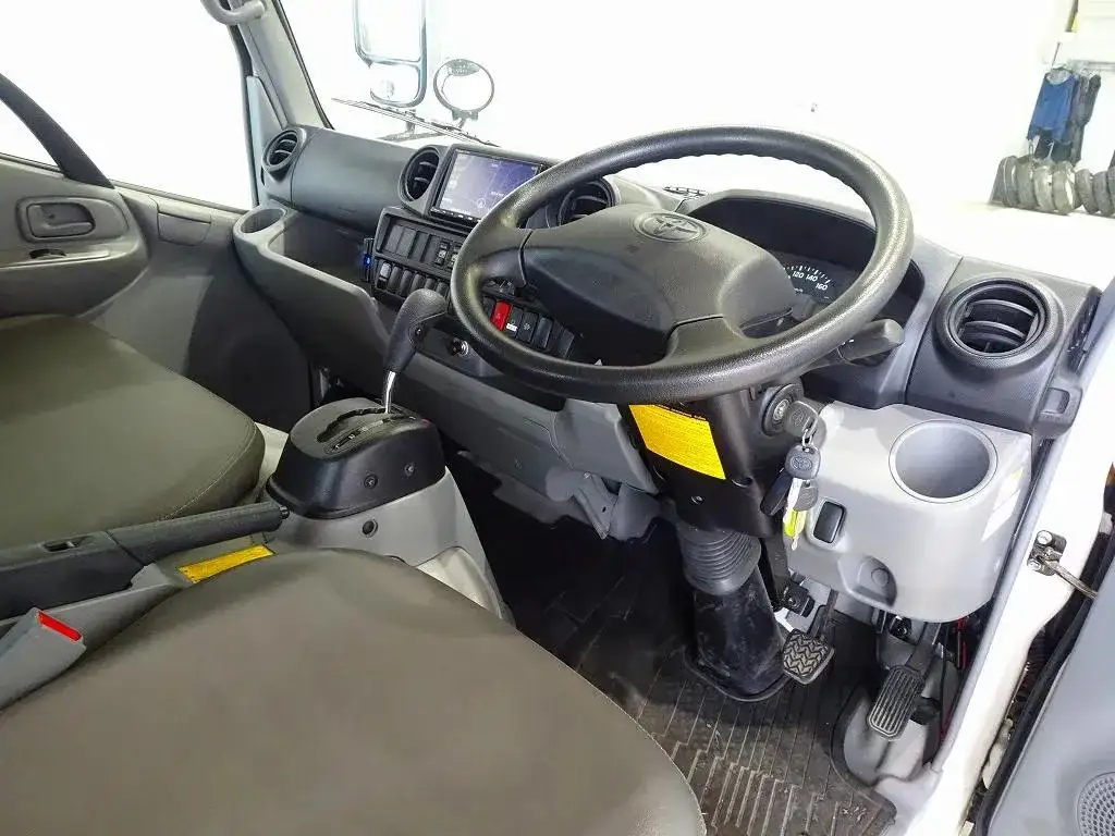 トヨタ ダイナ 小型 平ボディ Wキャブ LDF-KDY281の中古トラック画像7