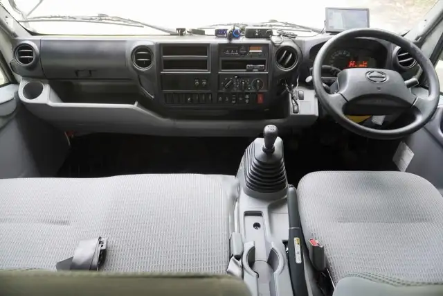 日野 デュトロ 小型 平ボディ Wキャブ TKG-XZU710Mの中古トラック画像12