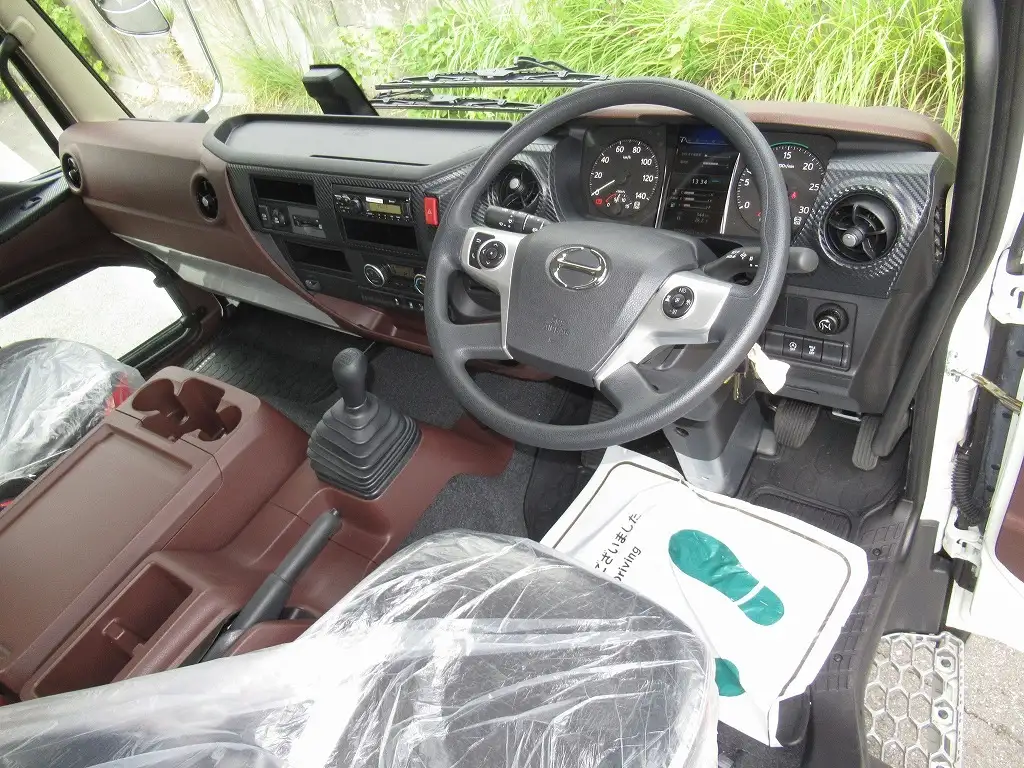 日野 レンジャー 中型/増トン 平ボディ アルミブロック エアサスの中古トラック画像12