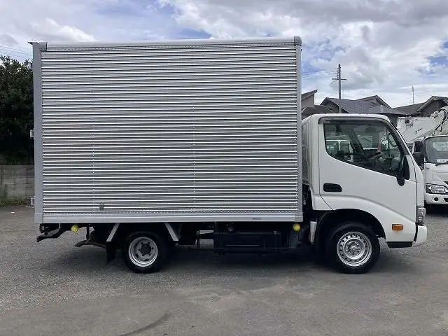 トヨタ ダイナ 小型 アルミバン QDF-KDY231 R2の中古トラック画像3