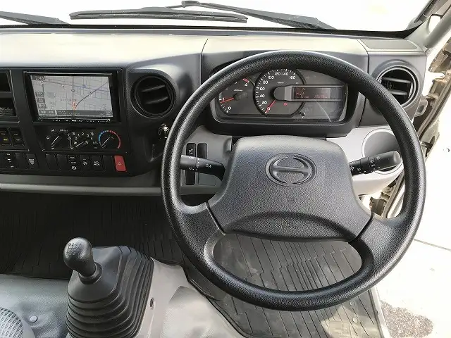 日野 デュトロ 小型 ウイング パワーゲート TKG-XZU710Mの中古トラック画像12