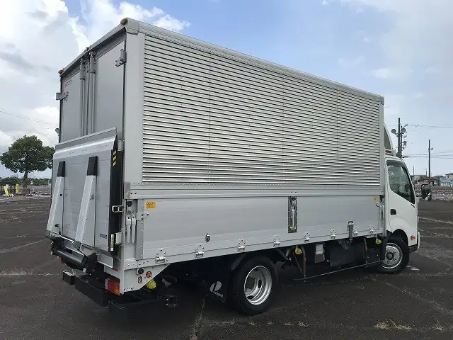 日野 デュトロ 小型 ウイング パワーゲート TKG-XZU710Mの中古トラック画像2